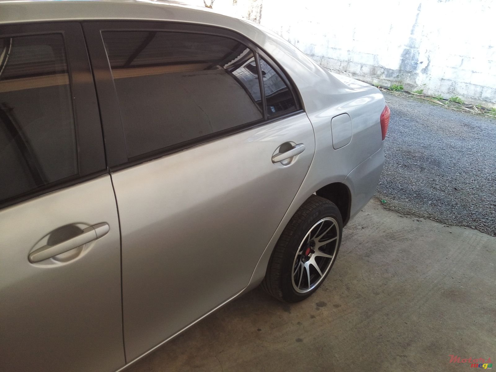 2007' Toyota Axio photo #3