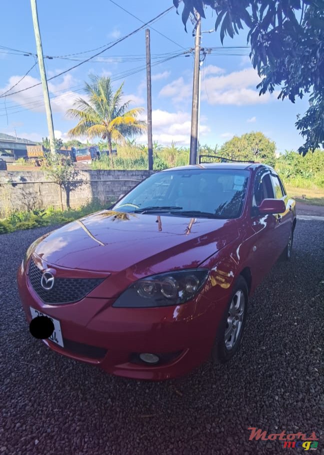2004' Mazda Axela photo #5