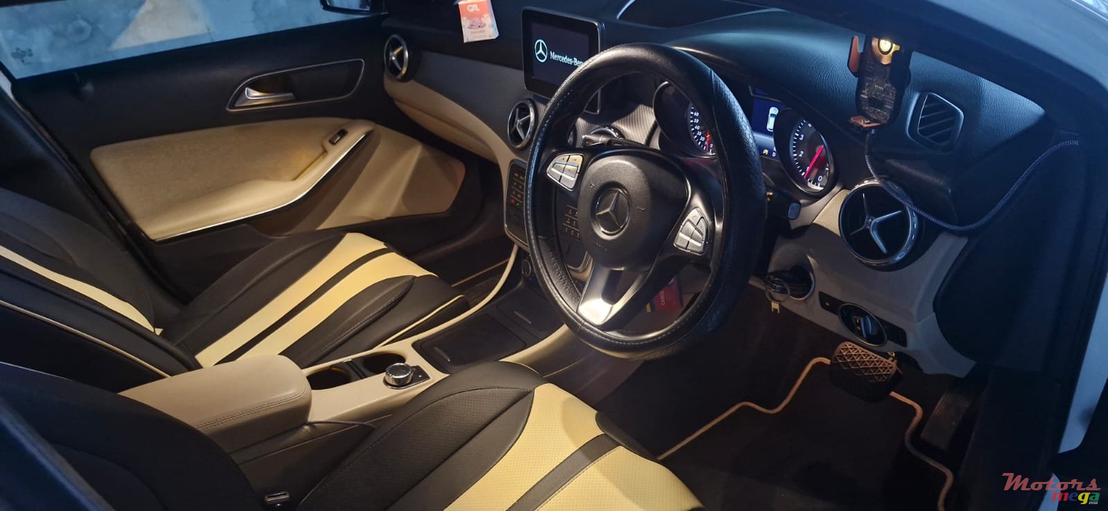 2016' Mercedes-Benz GLA 200 photo #6