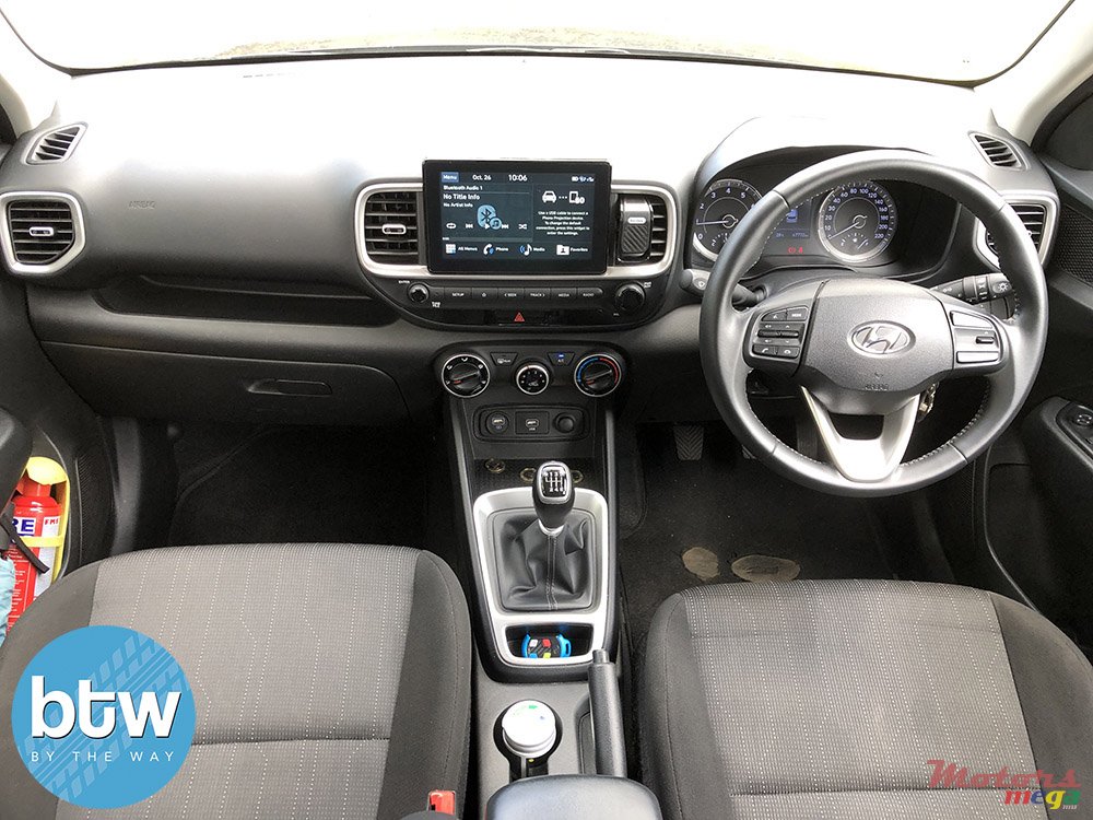 2020' Hyundai Venue photo #7