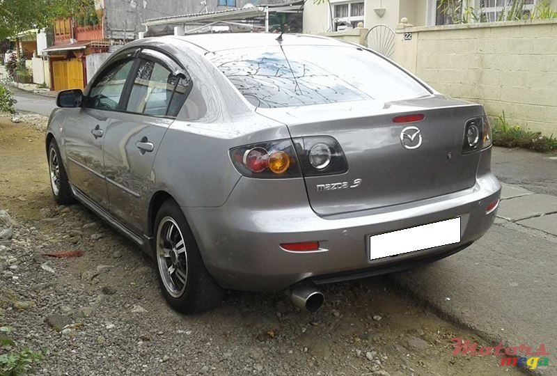 2005' Mazda 3 Sports Package photo #4