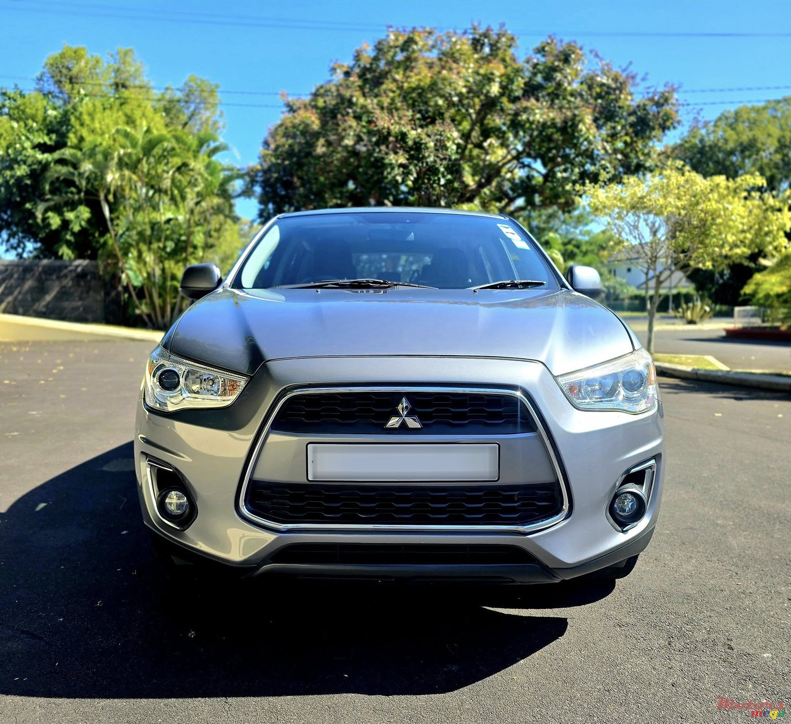 2015' Mitsubishi ASX photo #1