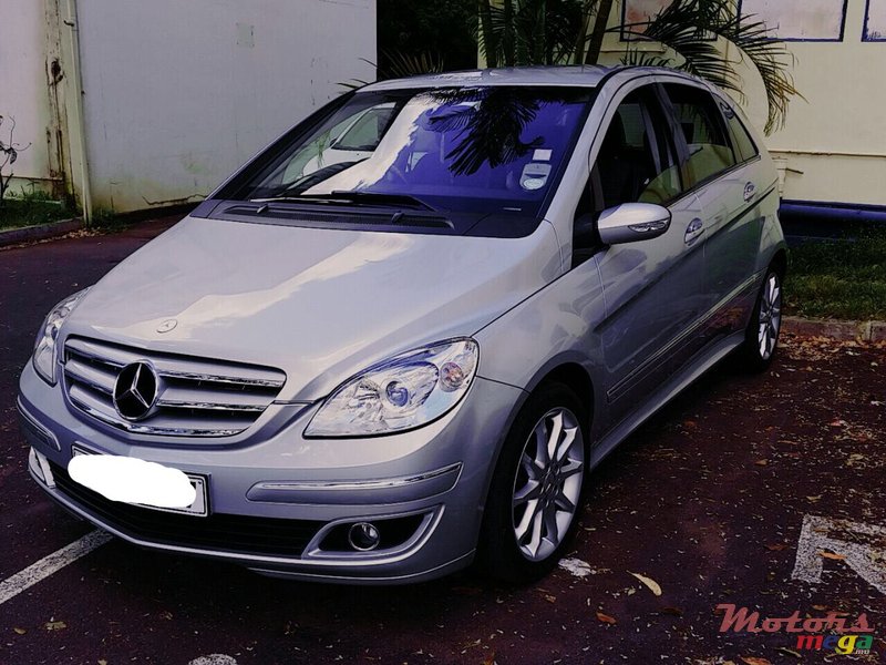 2007' Mercedes-Benz B 150 photo #2