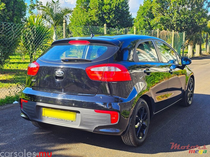 2015' Kia Rio 1.2 Hatchback photo #4