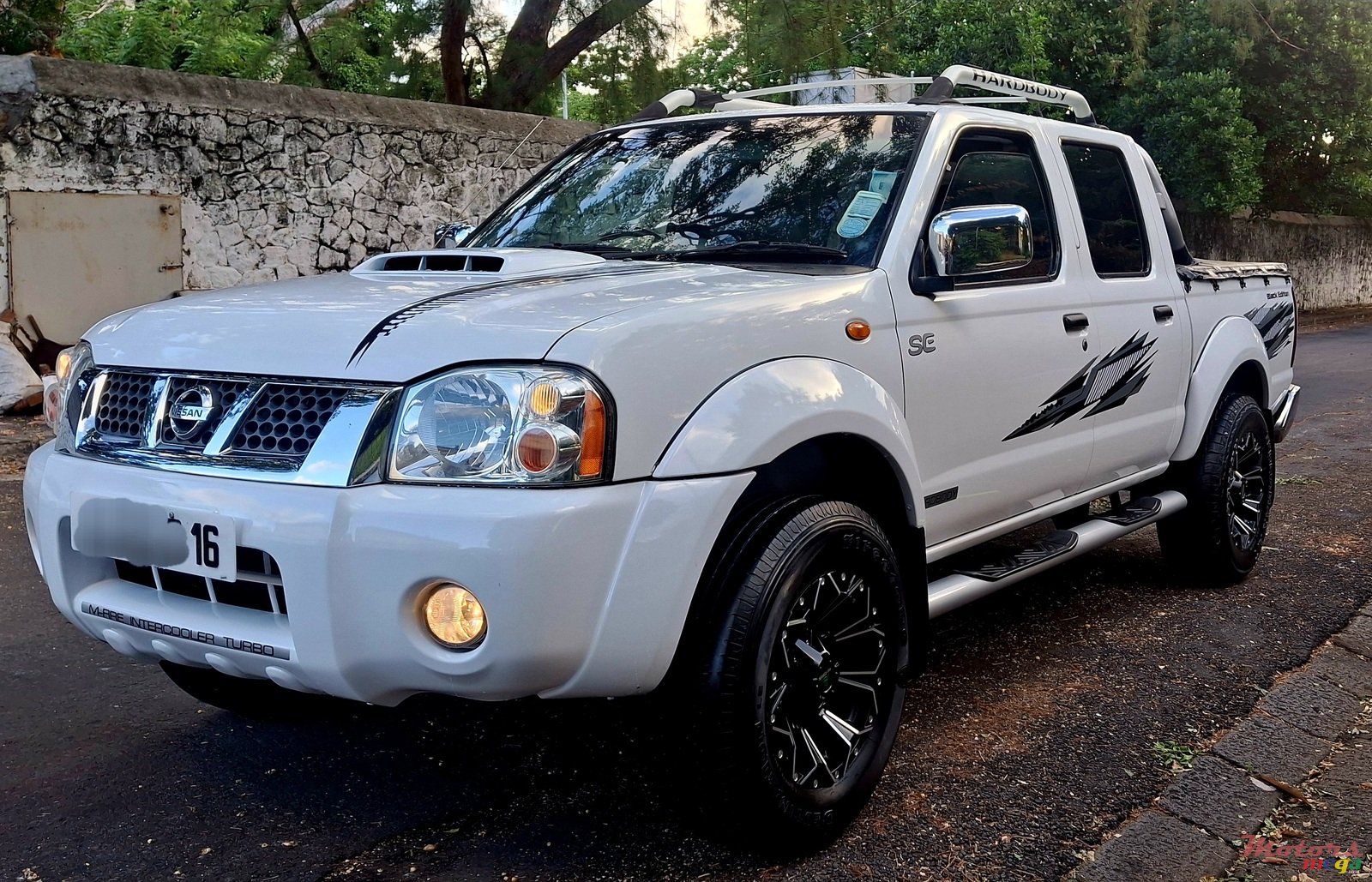 2016' Nissan 300 photo #1