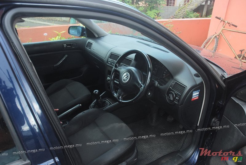 2001' Volkswagen photo #3