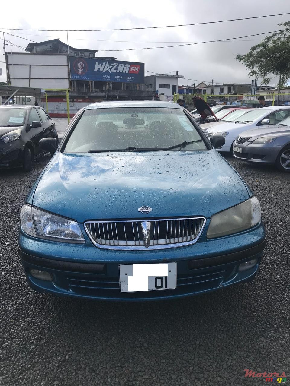 2001' Nissan N16 photo #6