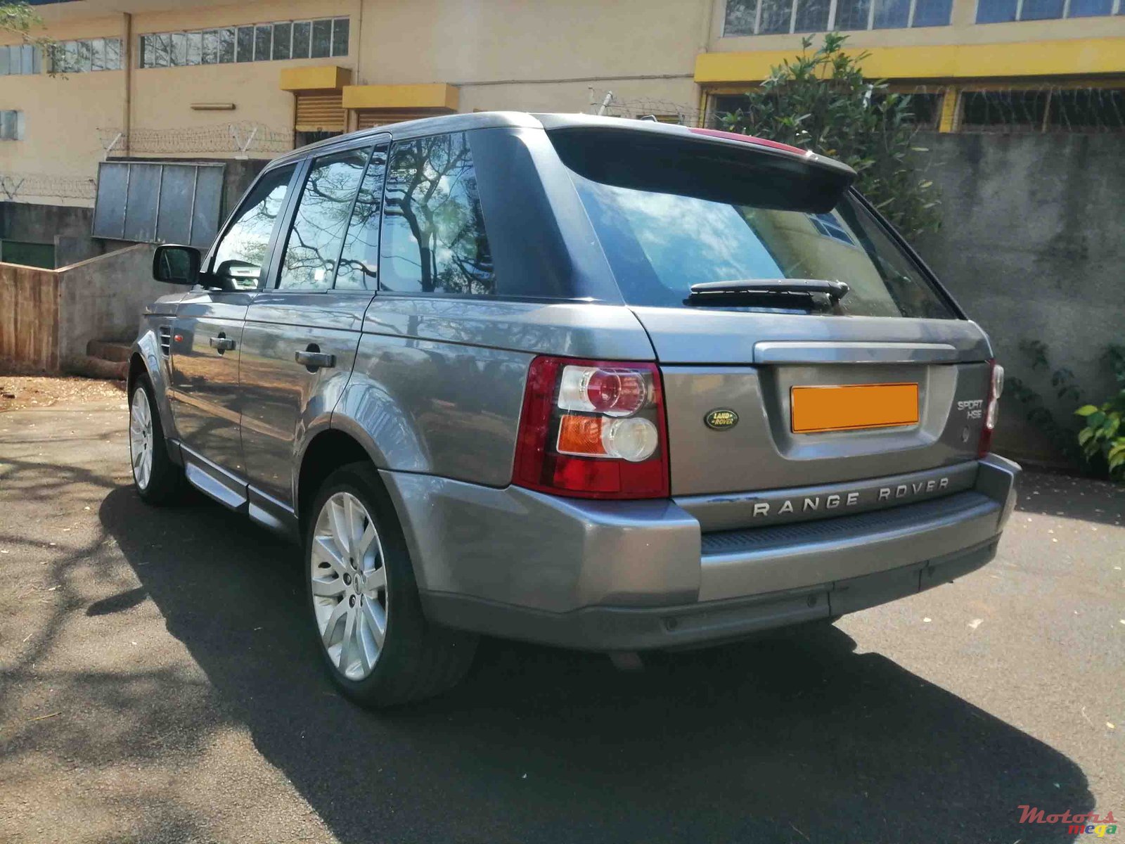 2007' Land Rover Range Rover Sport photo #3