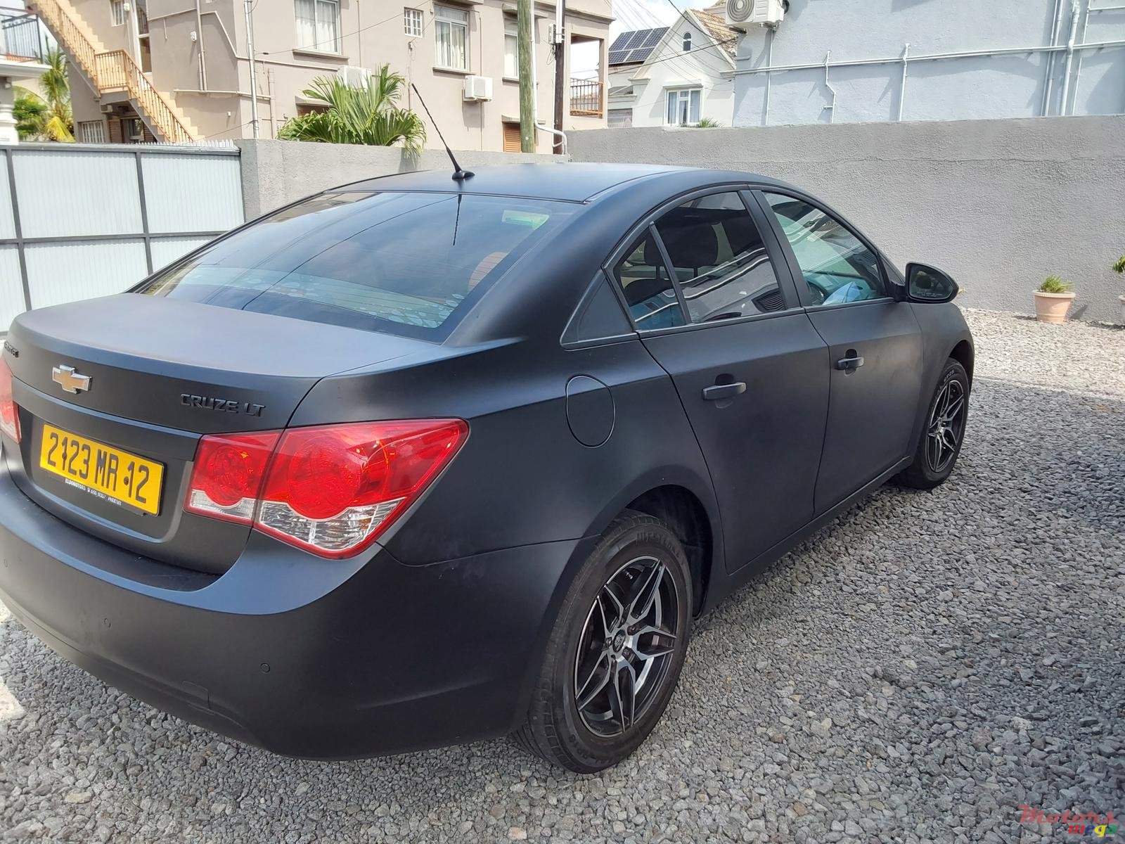 2012' Chevrolet Cruze LT photo #3