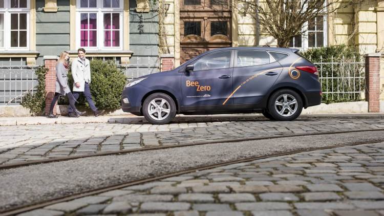 The World's First Fuel Cell Car Sharing Program Launches In Germany