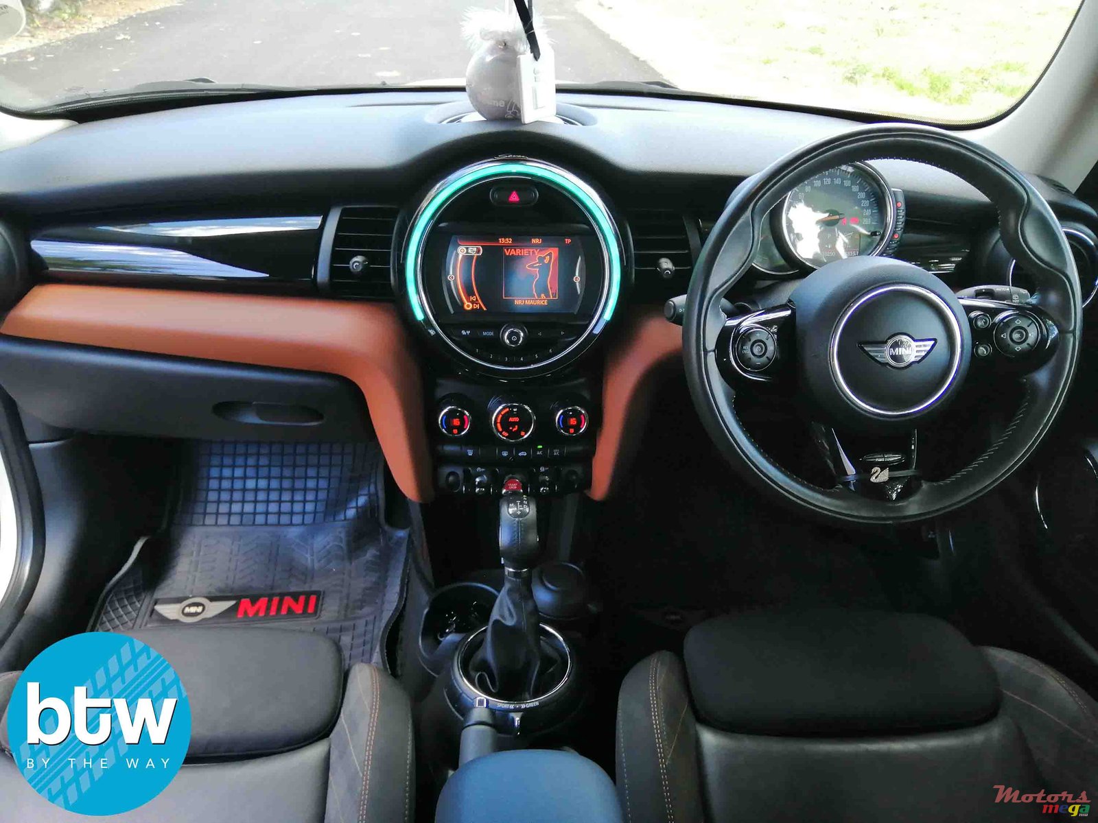 2018' MINI Cooper 7 Edition photo #6