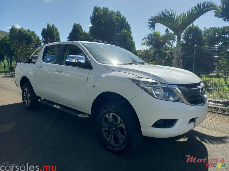 2020' Mazda BT-50 2.2 4x4 photo #1