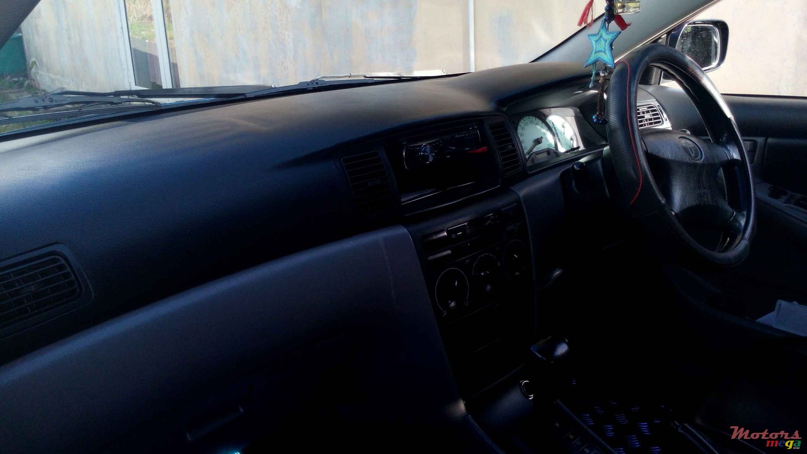 2001' Toyota Corolla photo #5