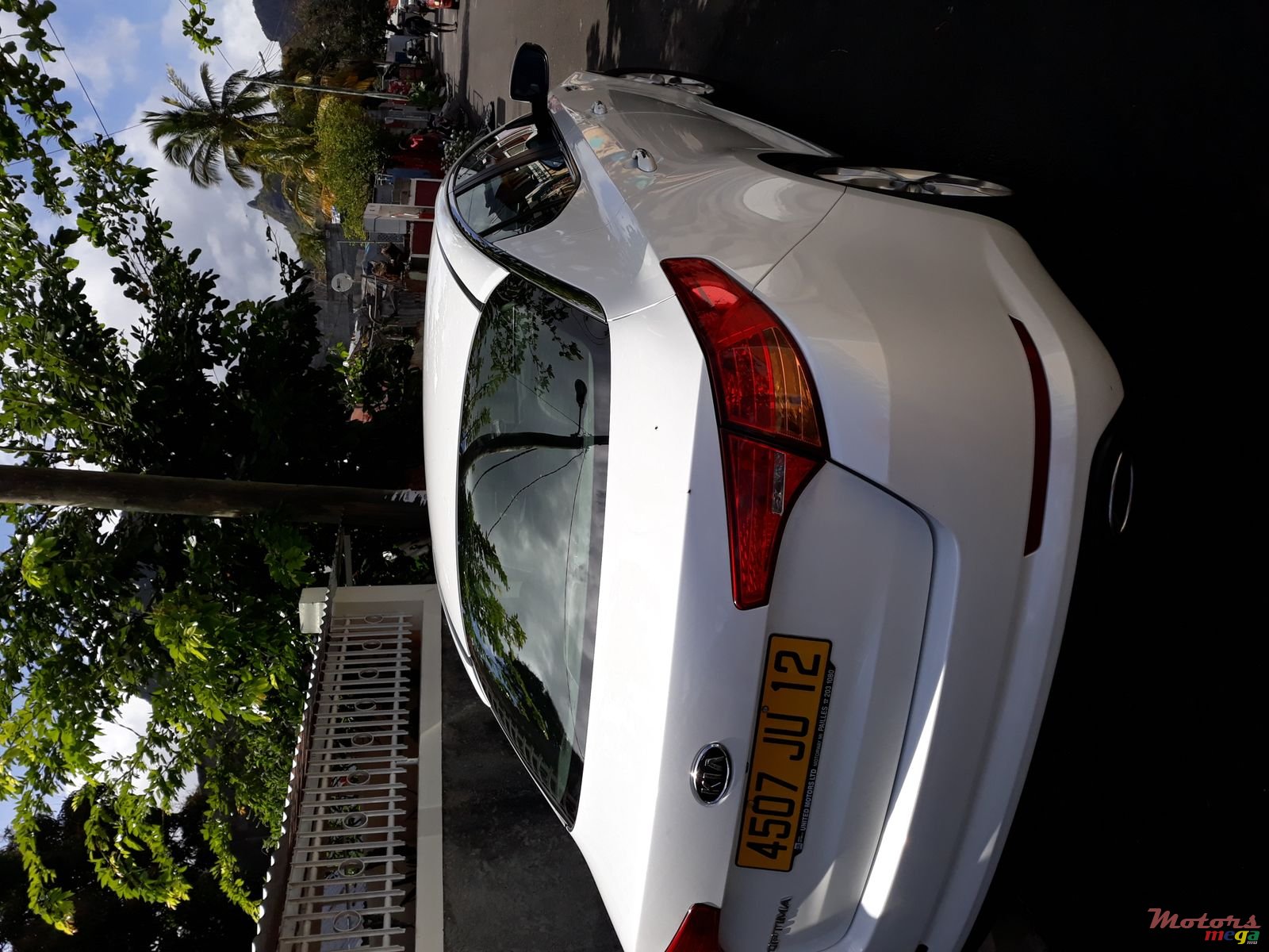 2012' Kia Optima photo #5