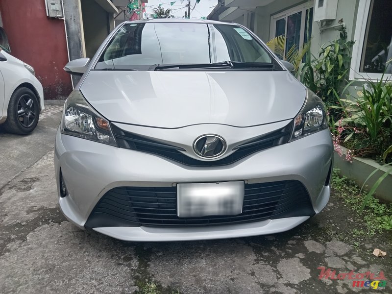 2016' Toyota Vitz 1320cc photo #3