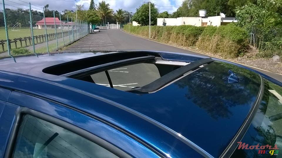 1999' Toyota Vitz Limited photo #2