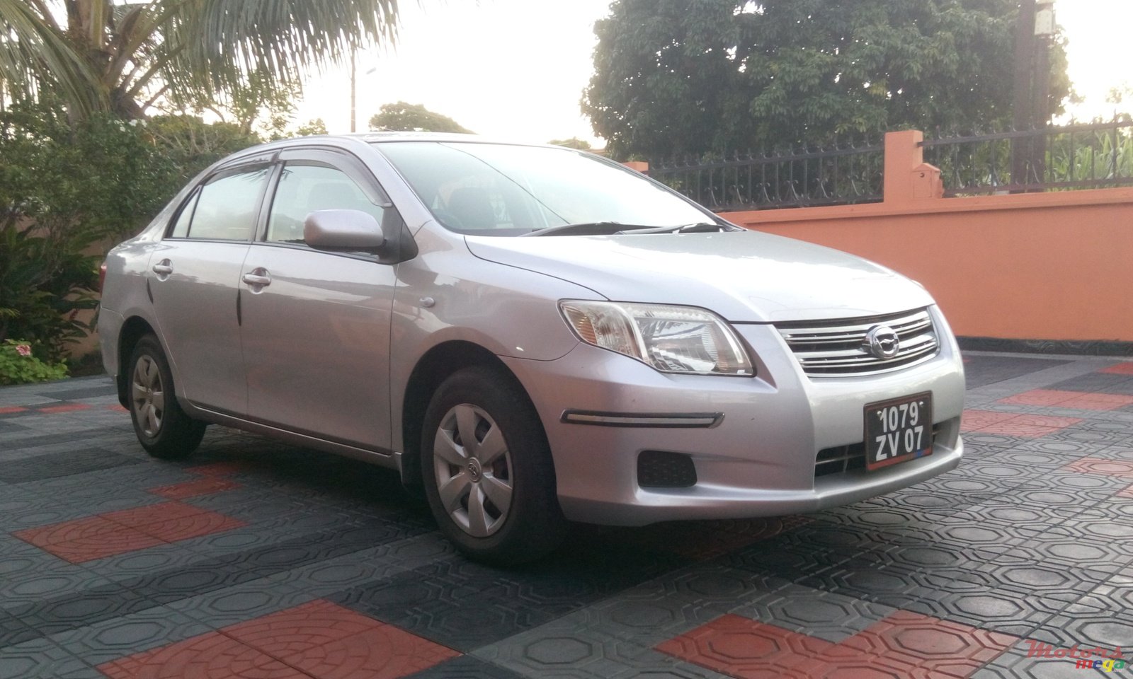 2007' Toyota Axio photo #3