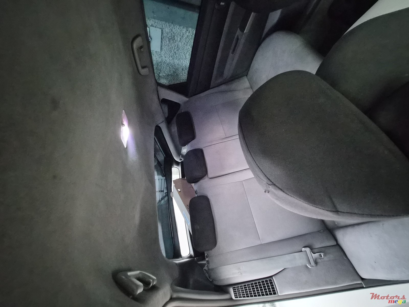 2008' Toyota Prius photo #7