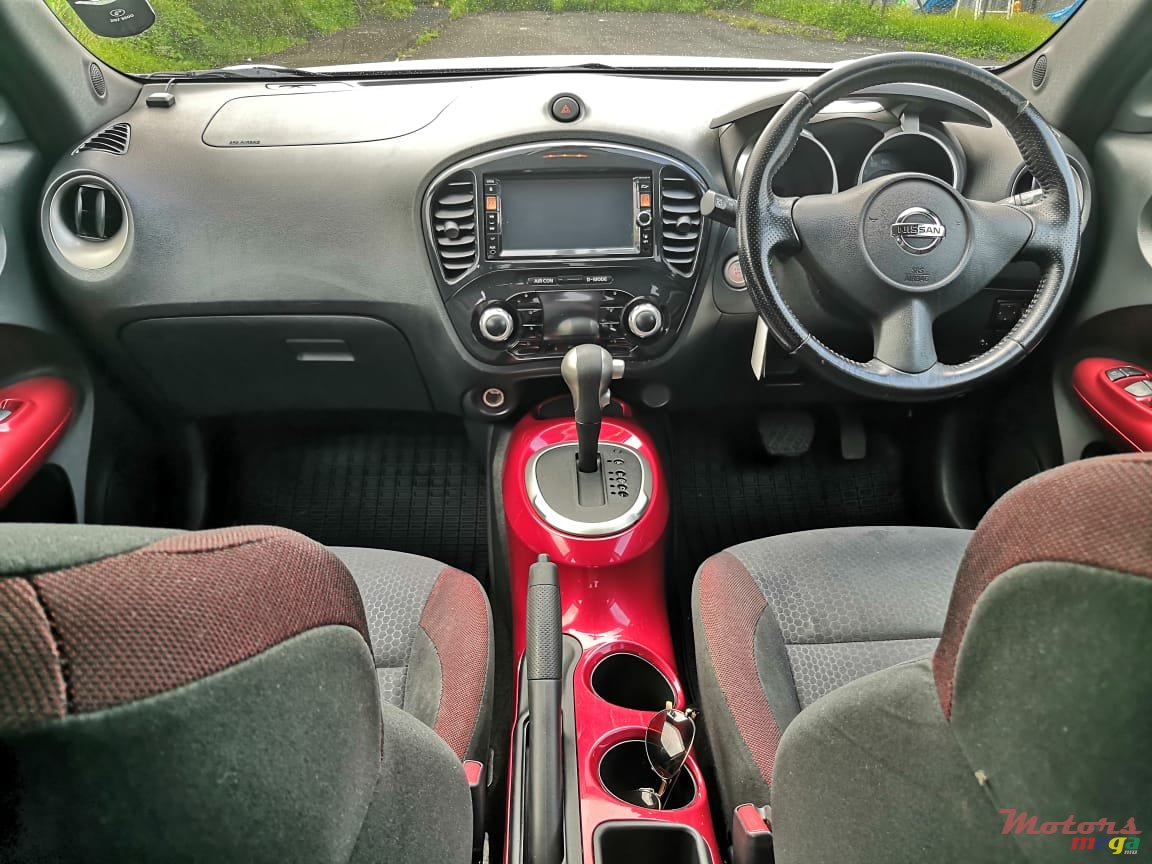 2013' Nissan Juke Executive photo #3