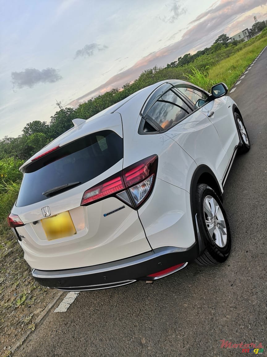 2014' Honda Vezel Japan Hybrid photo #2