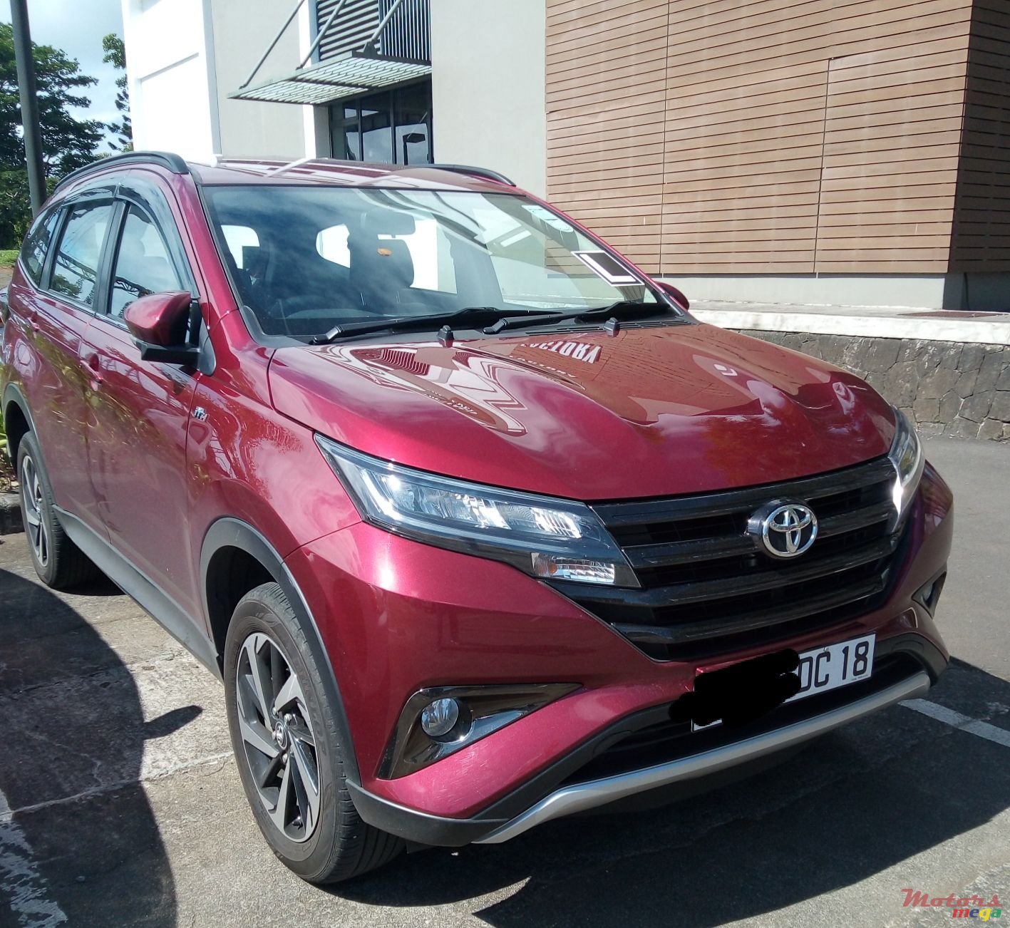 2018' Toyota Rush photo #1