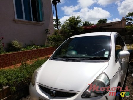 2004' Honda Jazz Fit photo #1