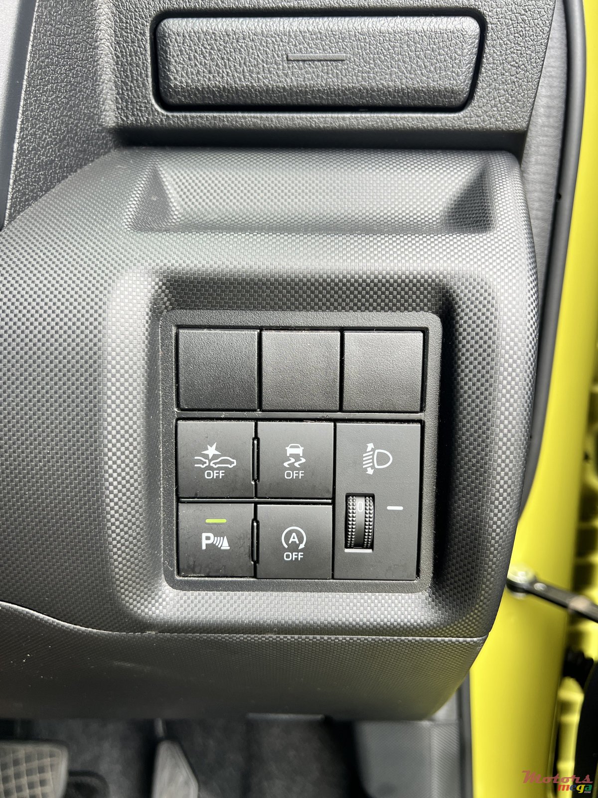 2021' Toyota photo #6