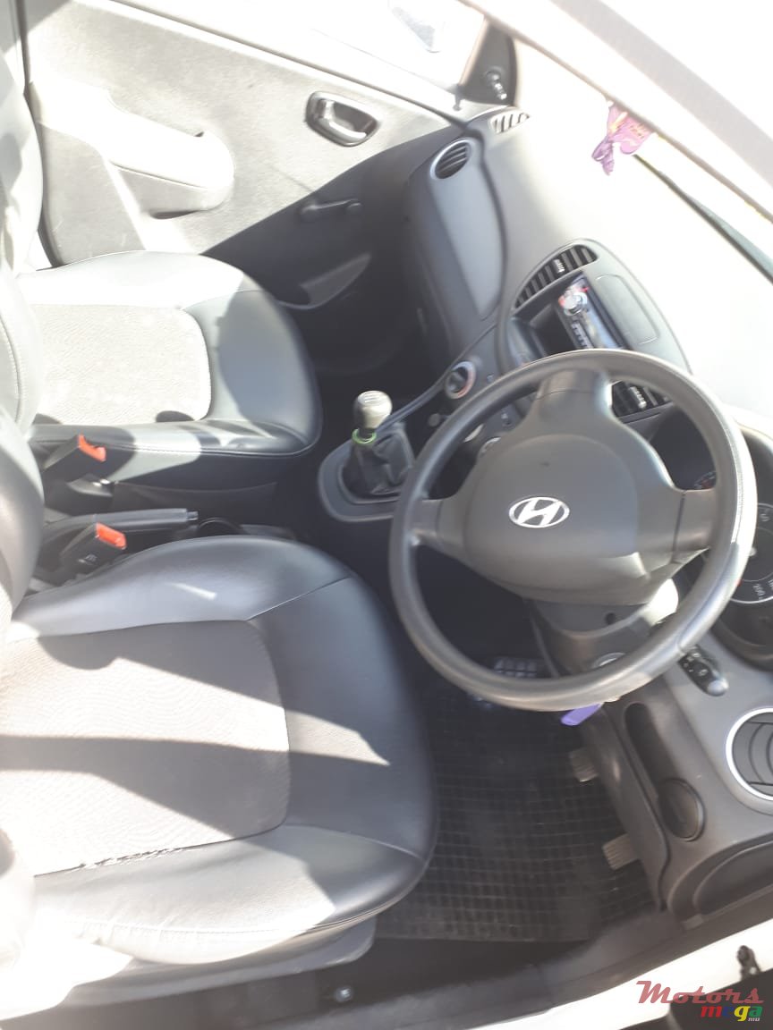 2016' Hyundai i10 photo #5