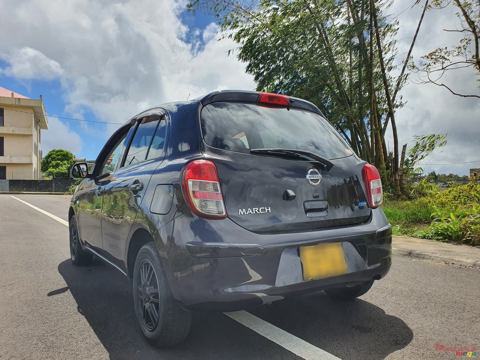 2011' Nissan March photo #2