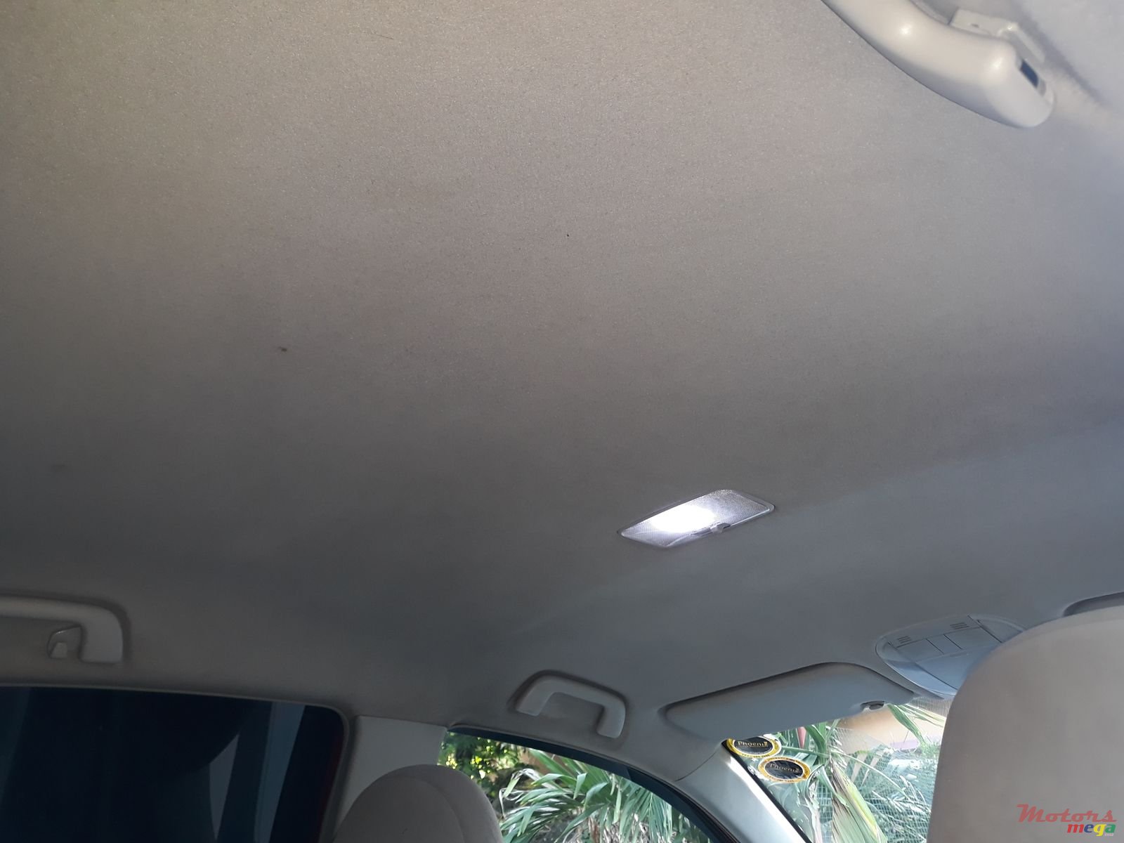 2013' Toyota photo #4