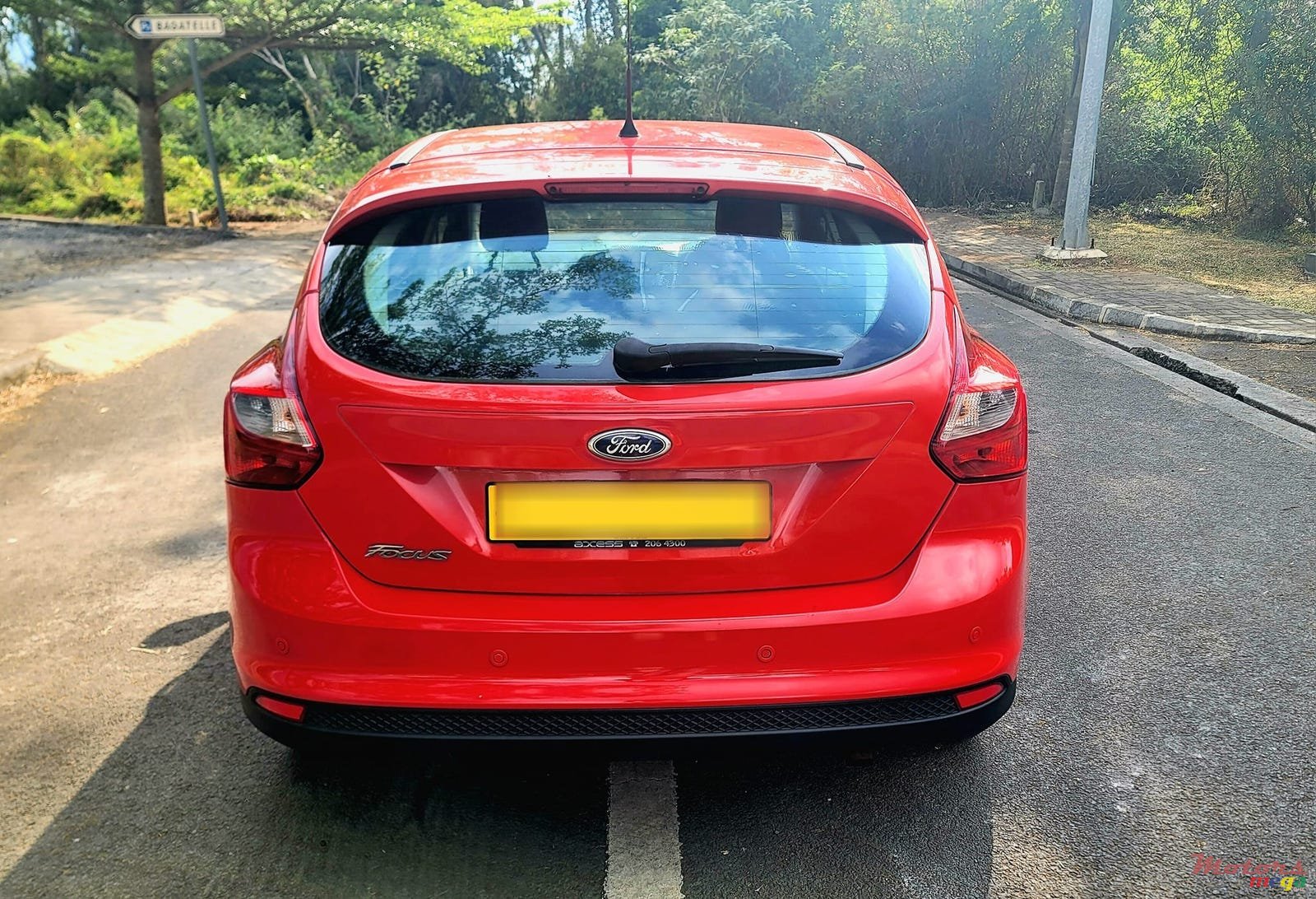 2014' Ford Focus photo #3