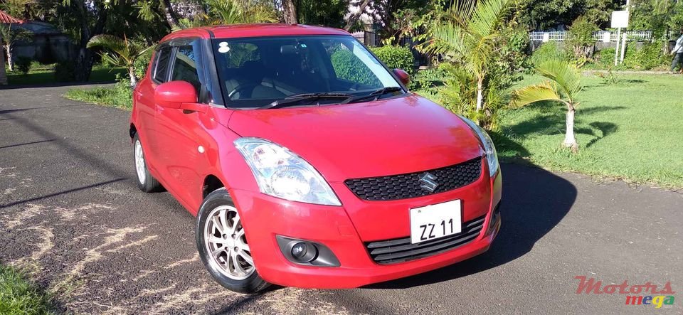 2011' Suzuki Swift photo #1