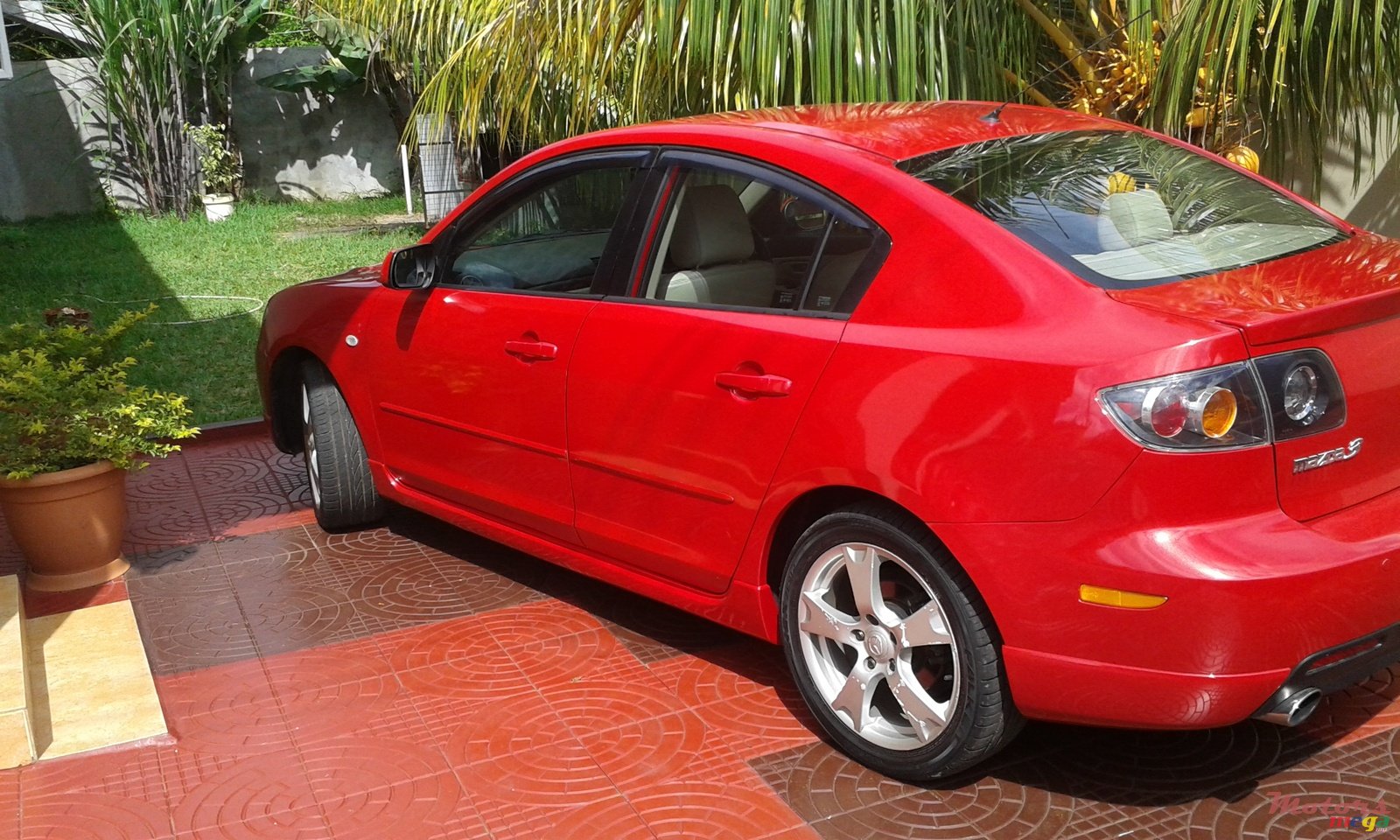 2005' Mazda Mazda3 photo #1