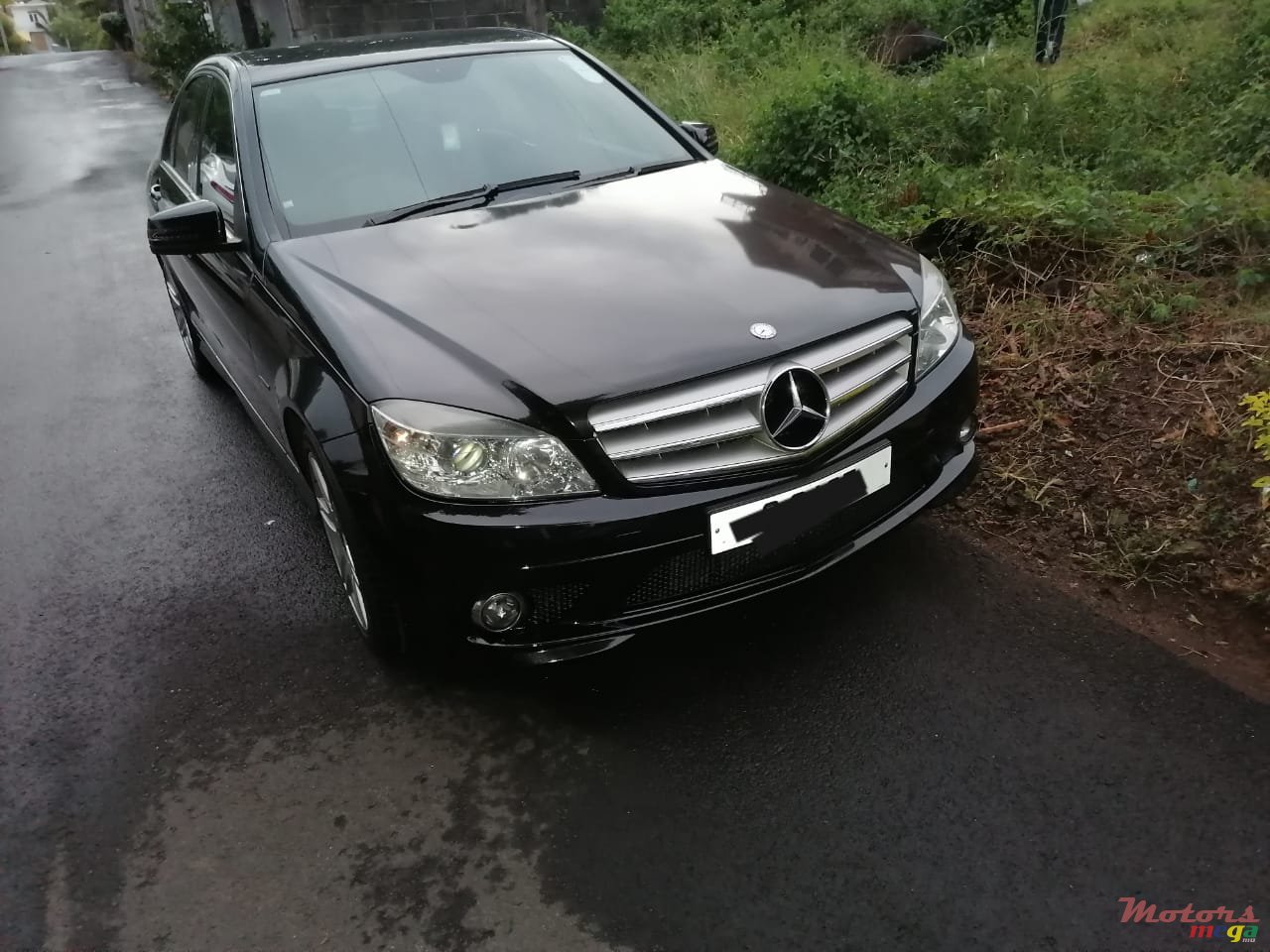 2009' Mercedes-Benz C-Class photo #2