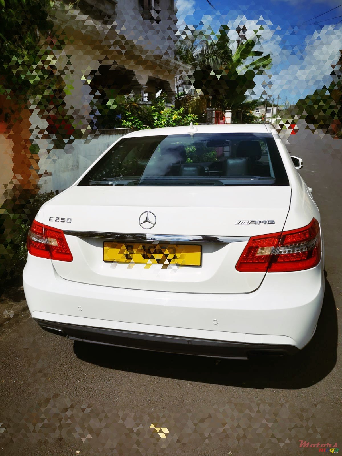 2012' Mercedes-Benz E-Class E250 AMG photo #5