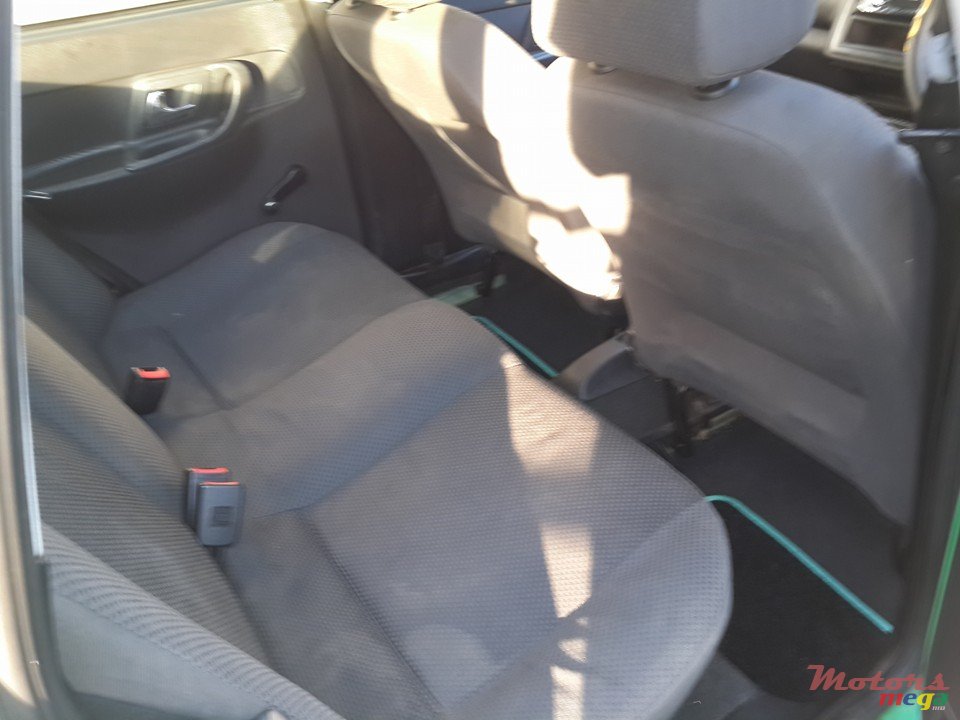 2002' Volkswagen Polo classic photo #6