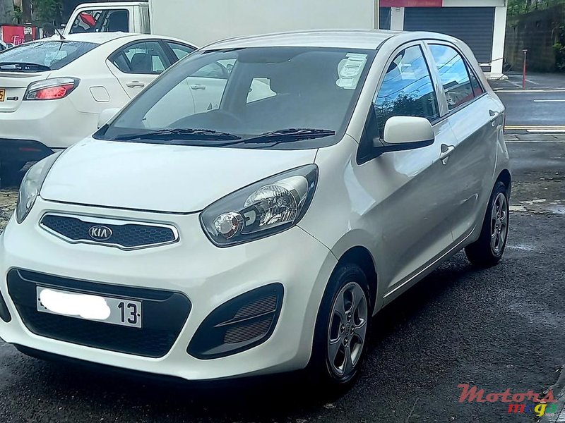 2013' Kia Picanto photo #2