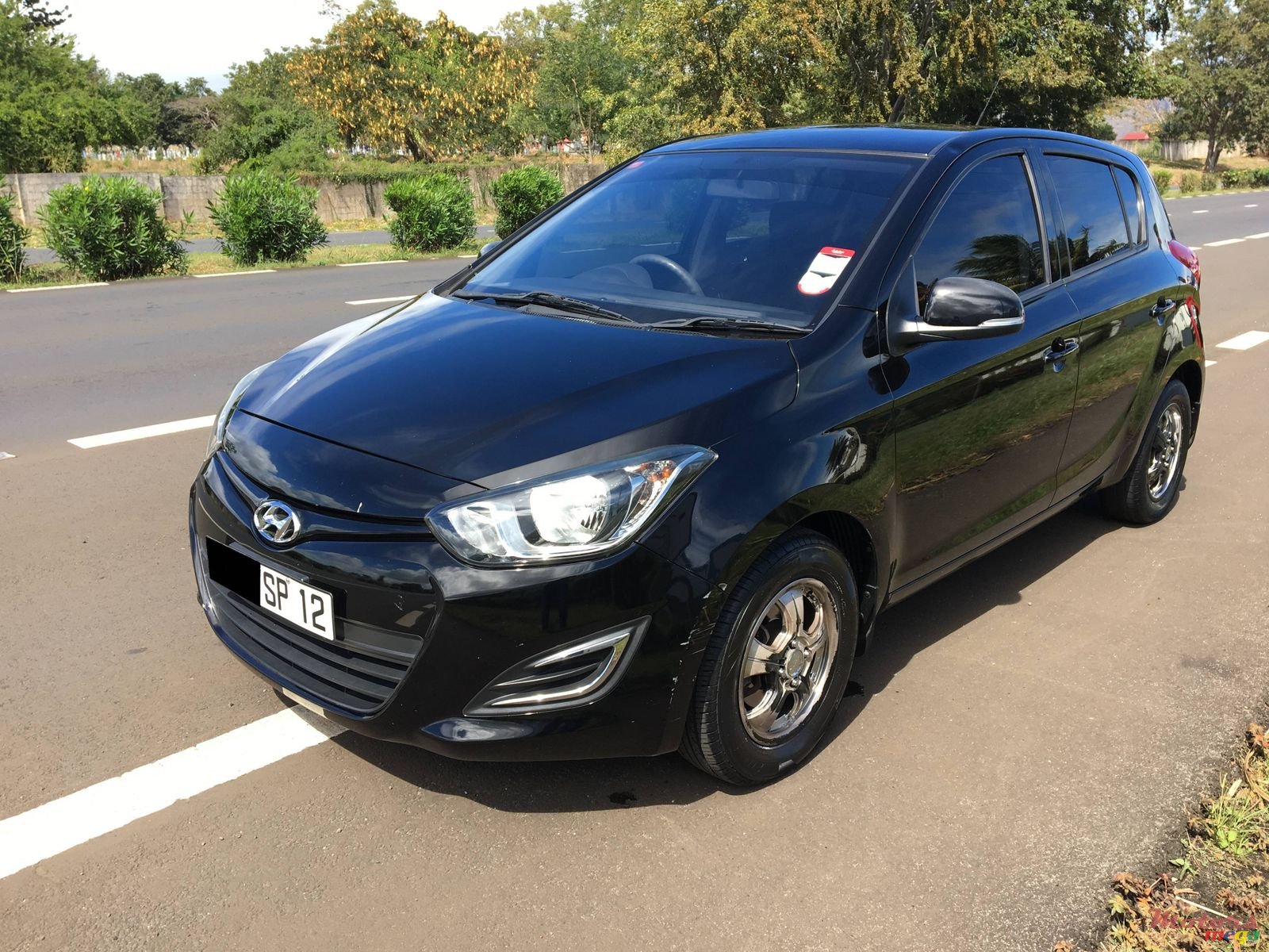 2012' Hyundai i20 photo #2