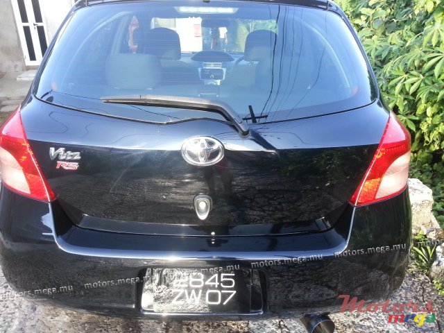 2007' Toyota Yaris photo #3