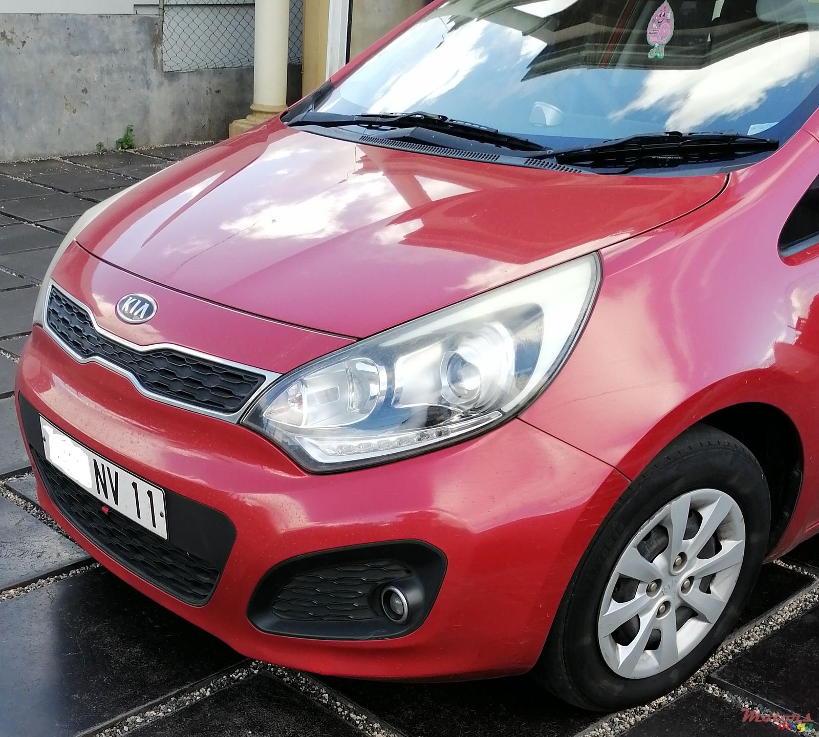 2011' Kia Rio photo #2