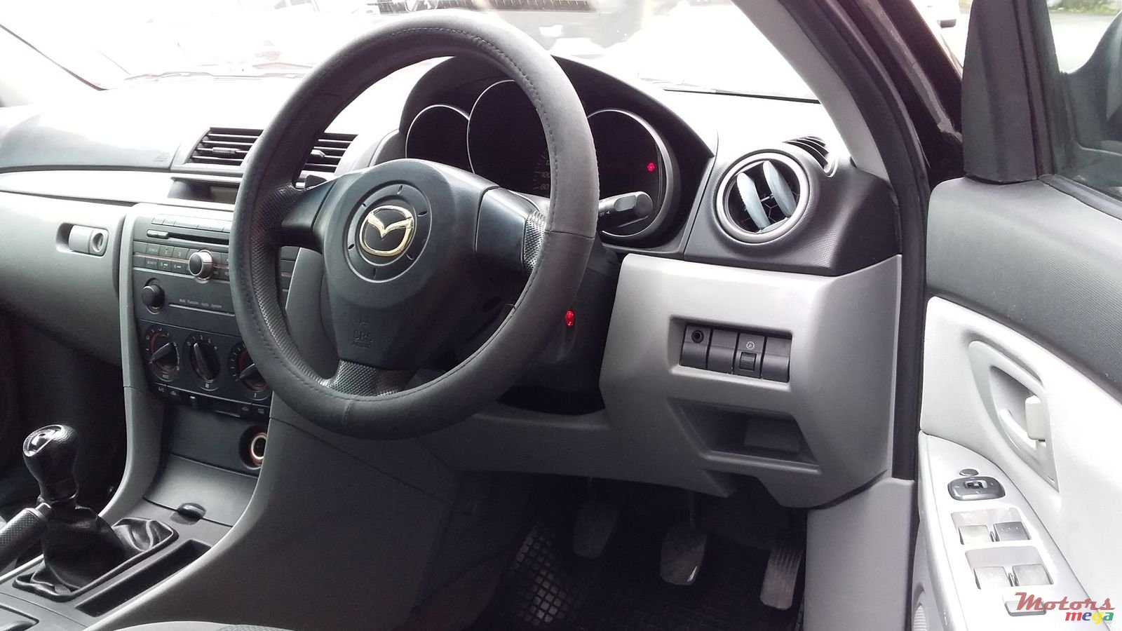 2006' Mazda photo #3