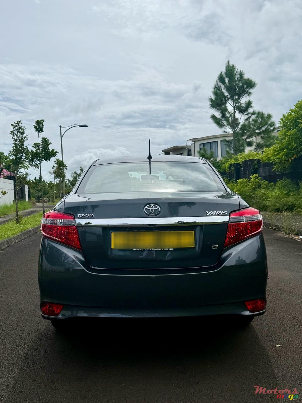 2017' Toyota Yaris photo #1