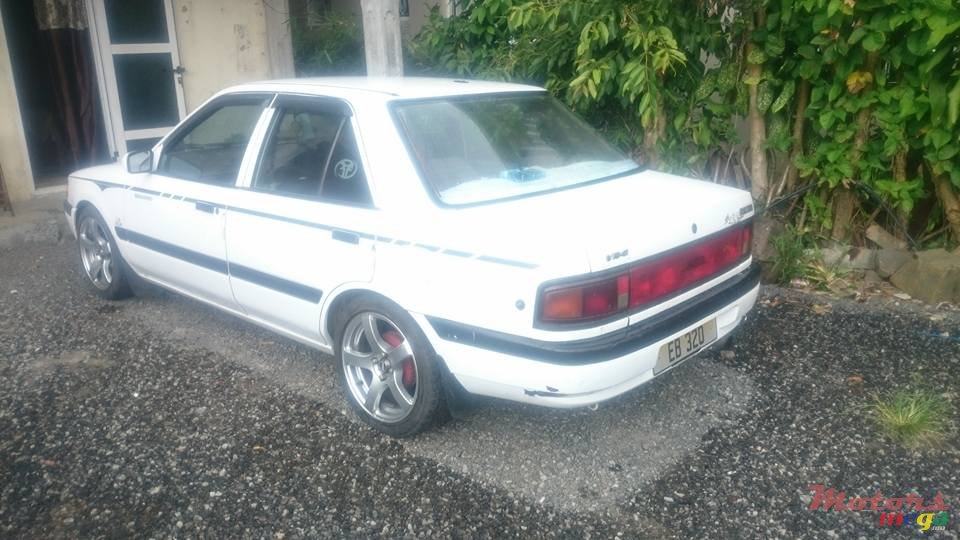 1991' Mazda 323 photo #3