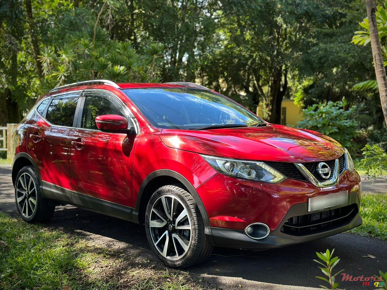 2015' Nissan Qashqai 1.6 Diesel photo #1