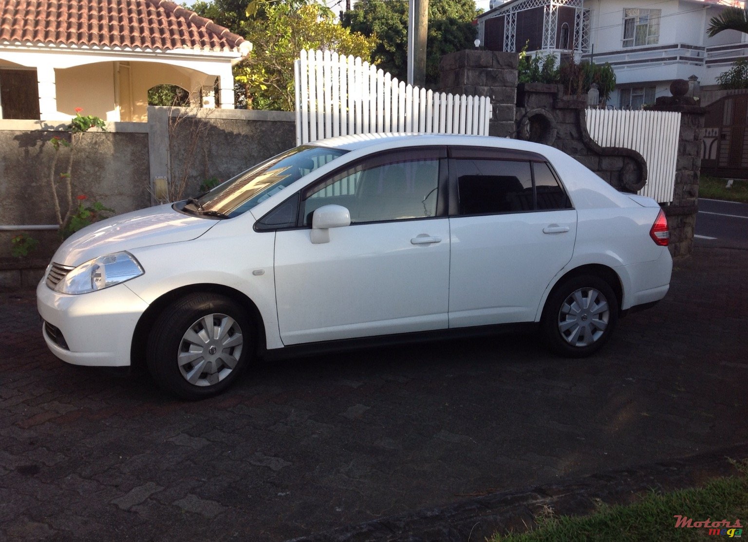 2006' Nissan Tiida photo #6