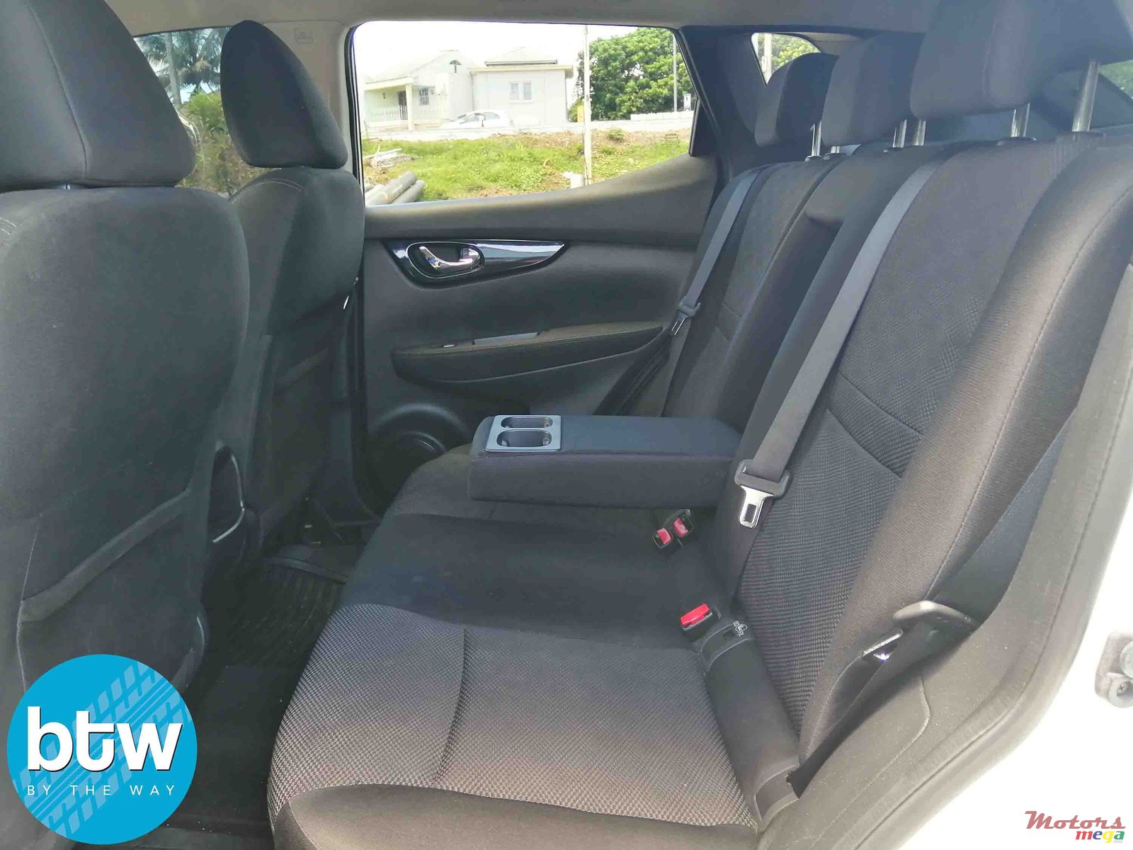 2016' Nissan Qashqai Acenta dCi photo #3