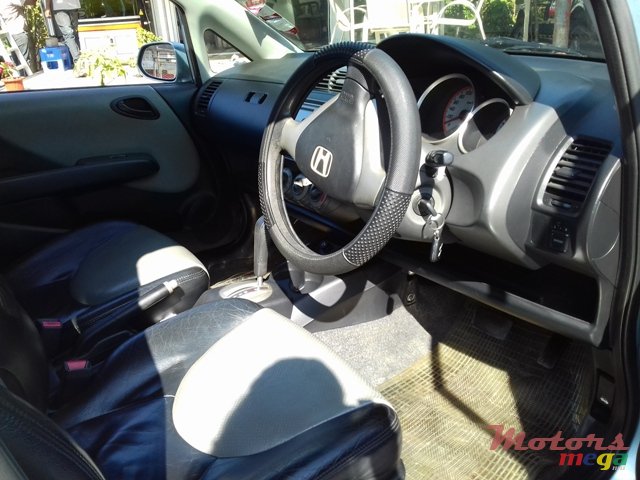 2005' Honda Jazz photo #7