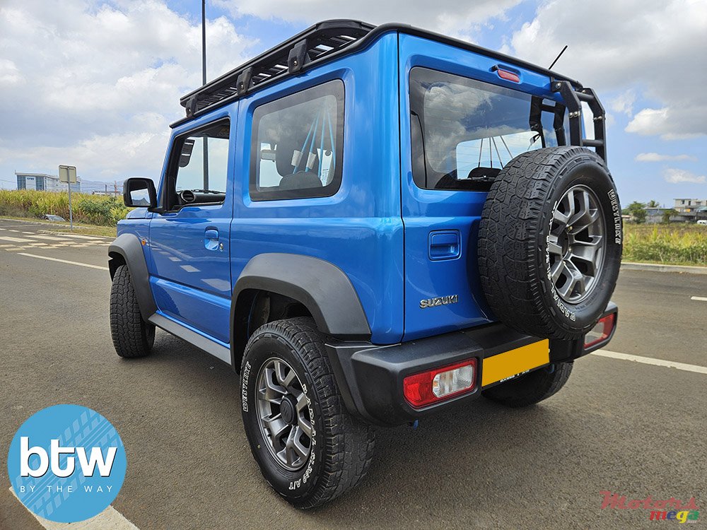 2022' Suzuki Jimny photo #3