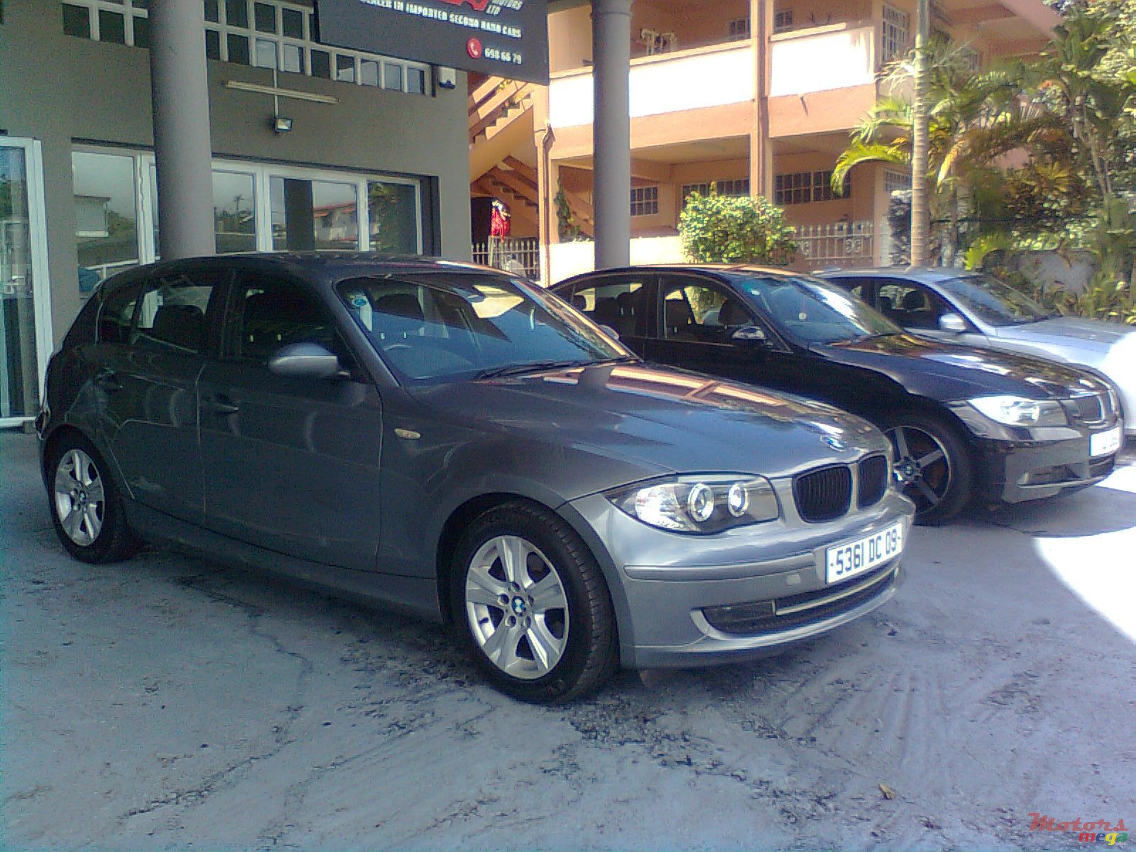 2009' BMW 116 photo #1