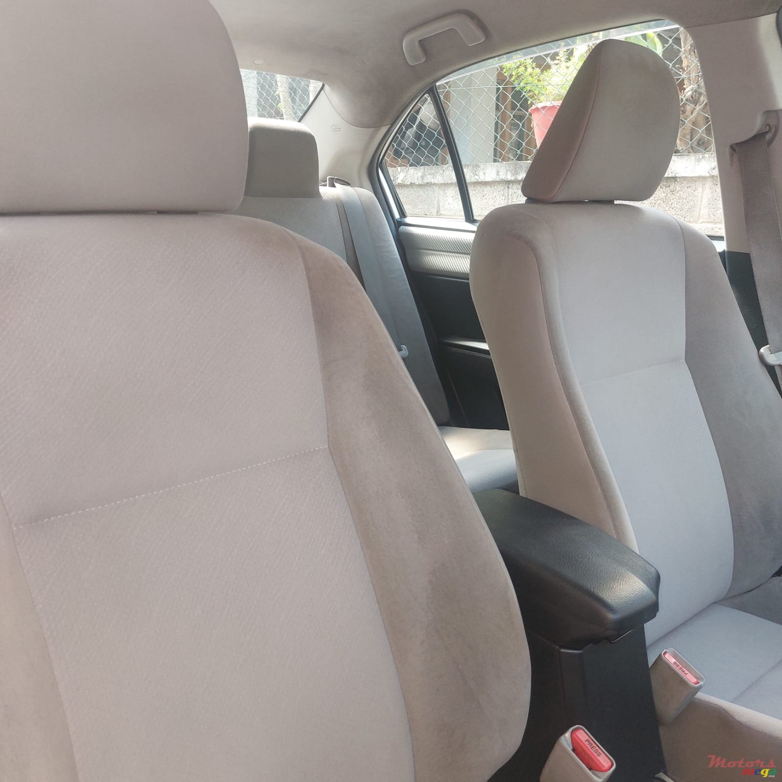 2013' Toyota Axio photo #4